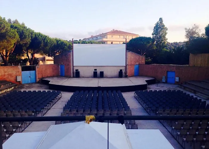 Studio Lavandou Avec Parking Prive Proche Mer * Le Lavandou