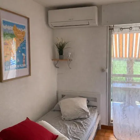 Lavandou Climatisation Avec Parking Prive Proche Le Lavandou